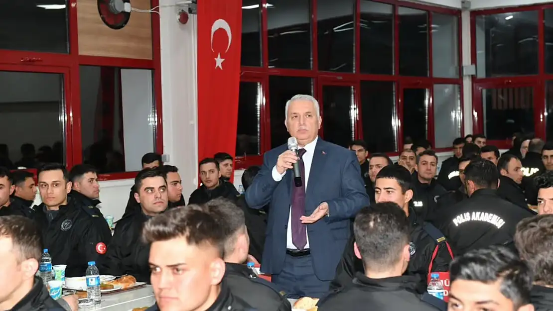 Vali Yıldırım polis adaylarıyla iftarda buluştu: Milletimizin güvencesi olacaksınız