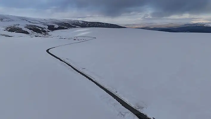 Ardanuç-Ardahan karayolu, 4 buçuk ay sonra yeniden ulaşıma açıldı!