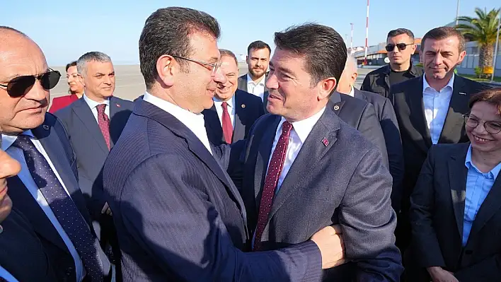 Ekrem İmamoğlu Trabzon'a geldi