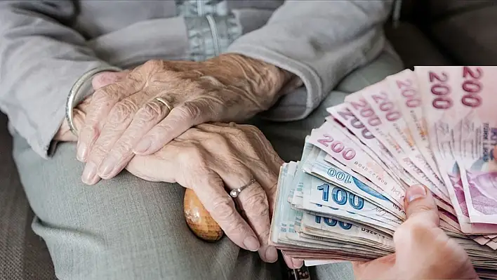 Emeklilere ek ikramiye zam farkı ne zaman yatacak? İşte beklenen tarihler!