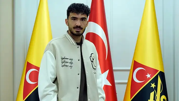 Fatih Tekke'den ilk transfer hamlesi geldi! 25 yaşındaki oyuncu Trabzonspor'un radarında!
