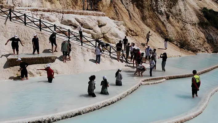 Göksu Travertenleri turizmde rekor kırmaya hazırlanıyor