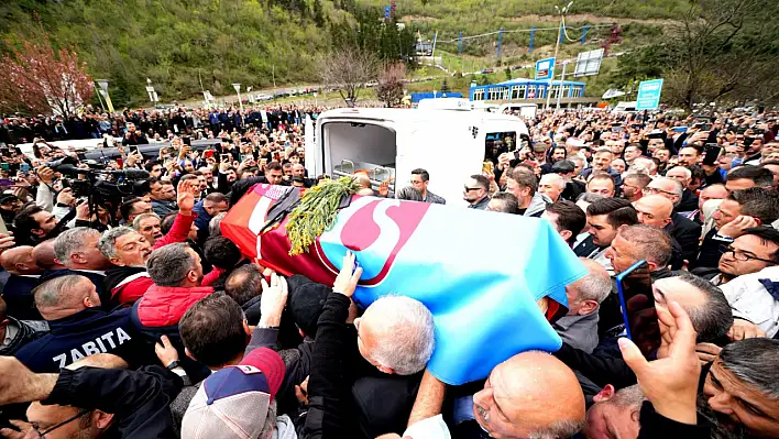 Karadeniz'in güçlü sesi Volkan Konak, Sevenlerinin gözyaşları eşliğinde uğurlandı