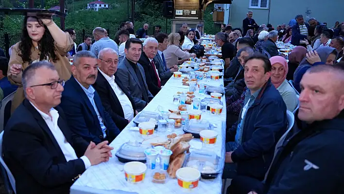 Ortahisar Belediye Başkanı Kaya, son iftarını Hasan İmamoğlu ile beraber yaptı