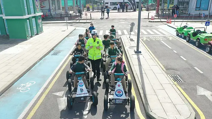 Trabzon'da 77 binden fazla çocuğa trafik bilinci kazandırıldı!