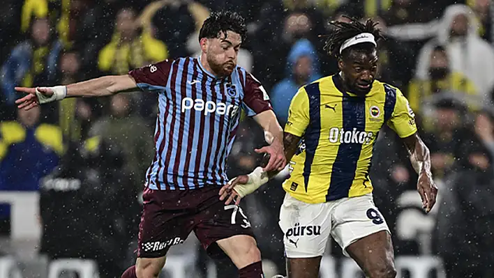 Trabzonspor Fenerbahçe'ye 4-1 mağlup oldu