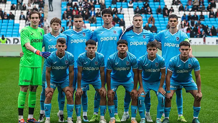 Trabzonspor U19 tarih yazmaya hazırlanıyor