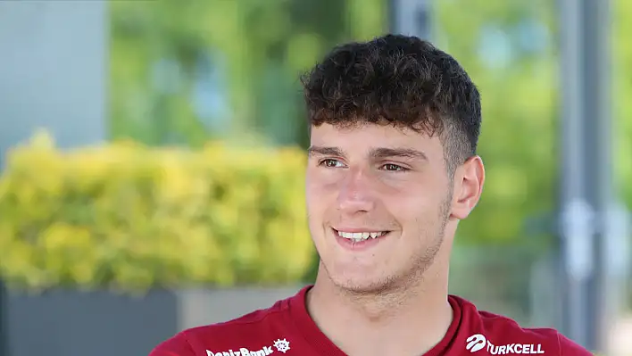 Trabzonspor'un genç yıldızı Engin Poyraz Efe Yıldırım zirveye çıktı!