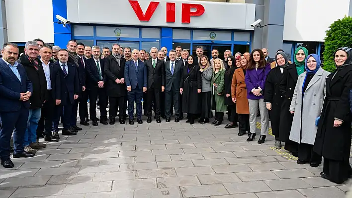 Ulaştırma ve Altyapı Bakanı Abdulkadir Uraloğlu Trabzon'a geldi